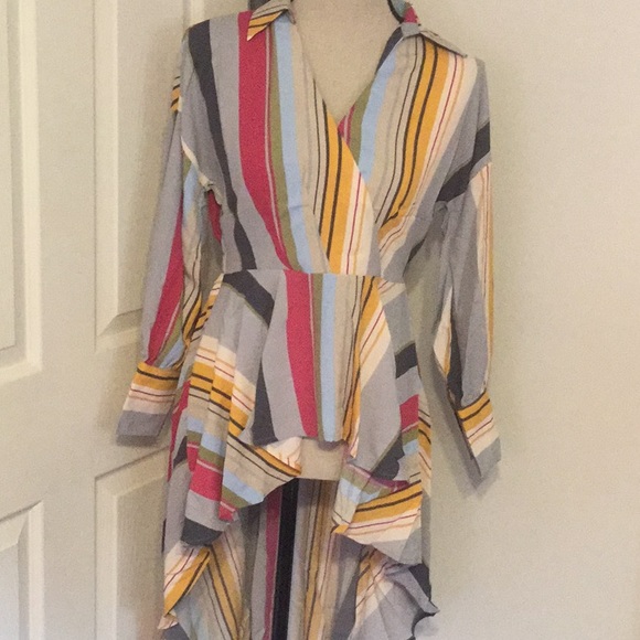 Retro Gray Multi Color Stripe High Low Detailed Top - Picture 4 of 9